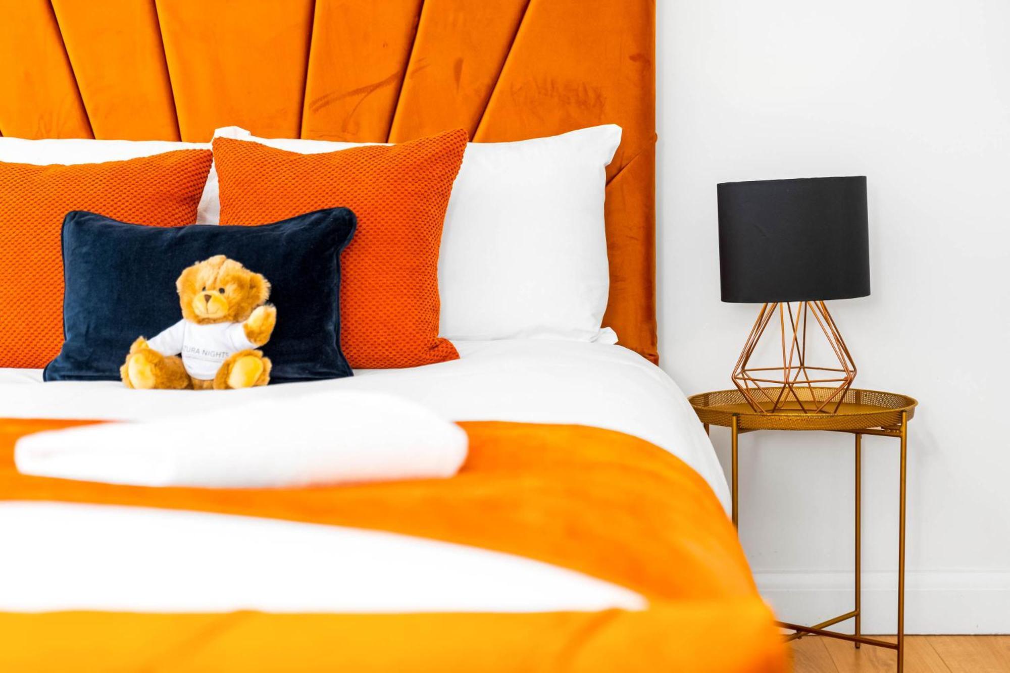 Luxury City Centre 5 Bed House With En-Suite, Bbq, On-Site Parking By Azura Nights Birmingham Luaran gambar