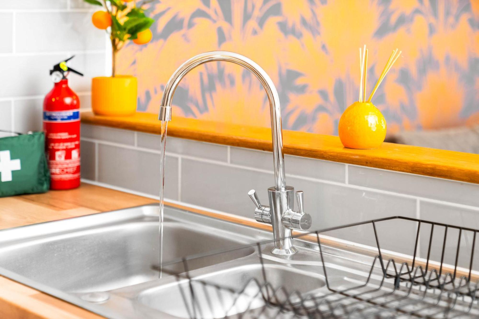 Luxury City Centre 5 Bed House With En-Suite, Bbq, On-Site Parking By Azura Nights Birmingham Luaran gambar