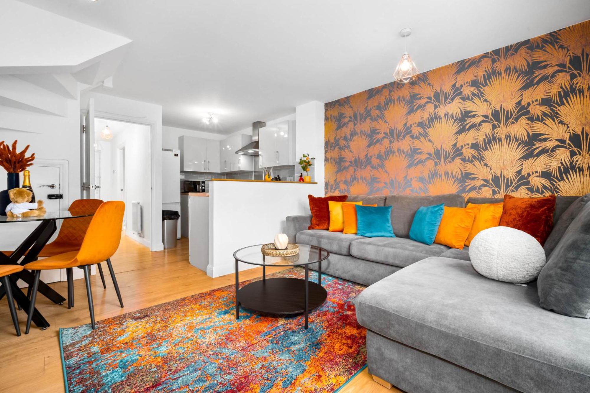 Luxury City Centre 5 Bed House With En-Suite, Bbq, On-Site Parking By Azura Nights Birmingham Luaran gambar