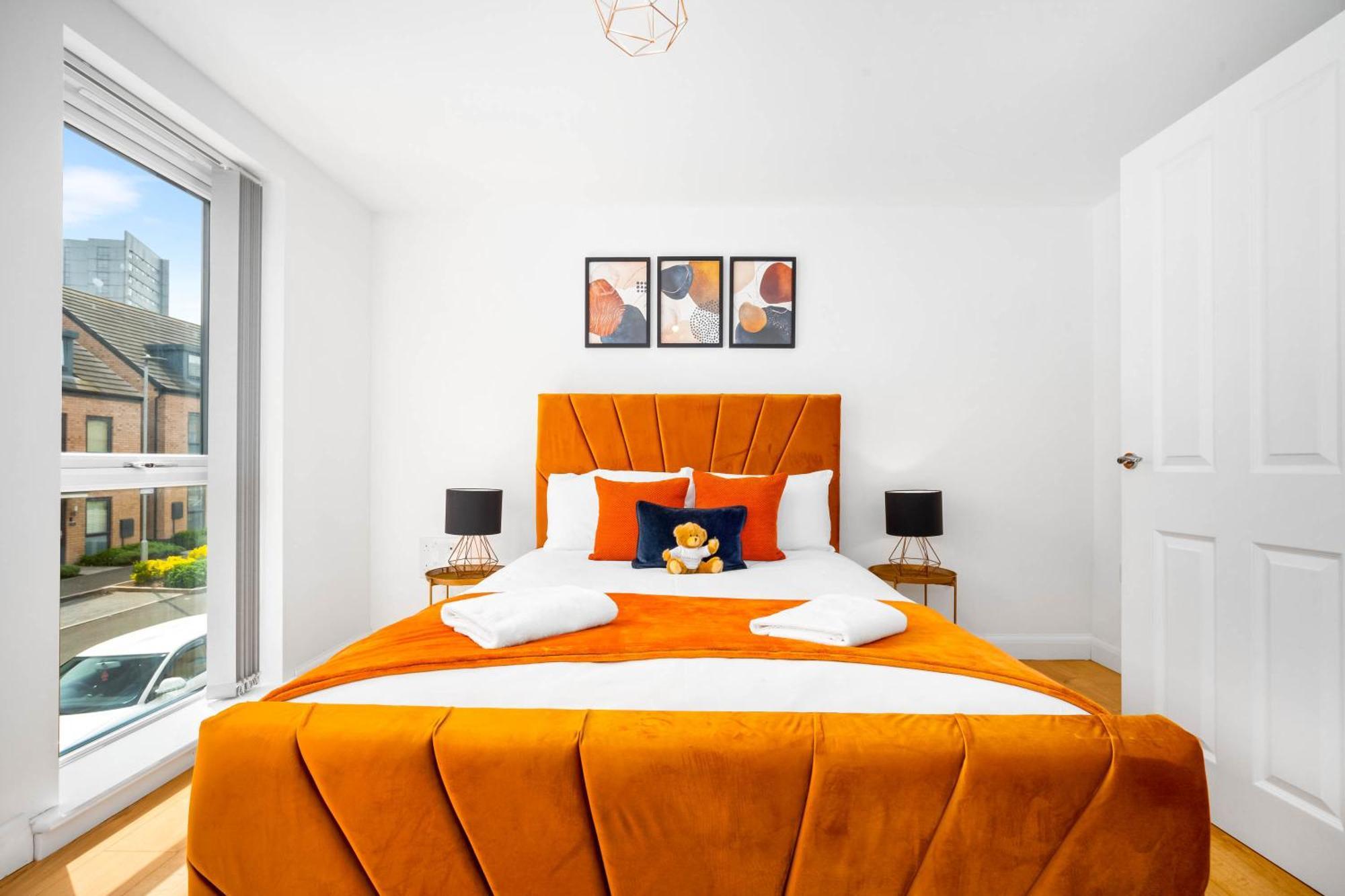 Luxury City Centre 5 Bed House With En-Suite, Bbq, On-Site Parking By Azura Nights Birmingham Luaran gambar