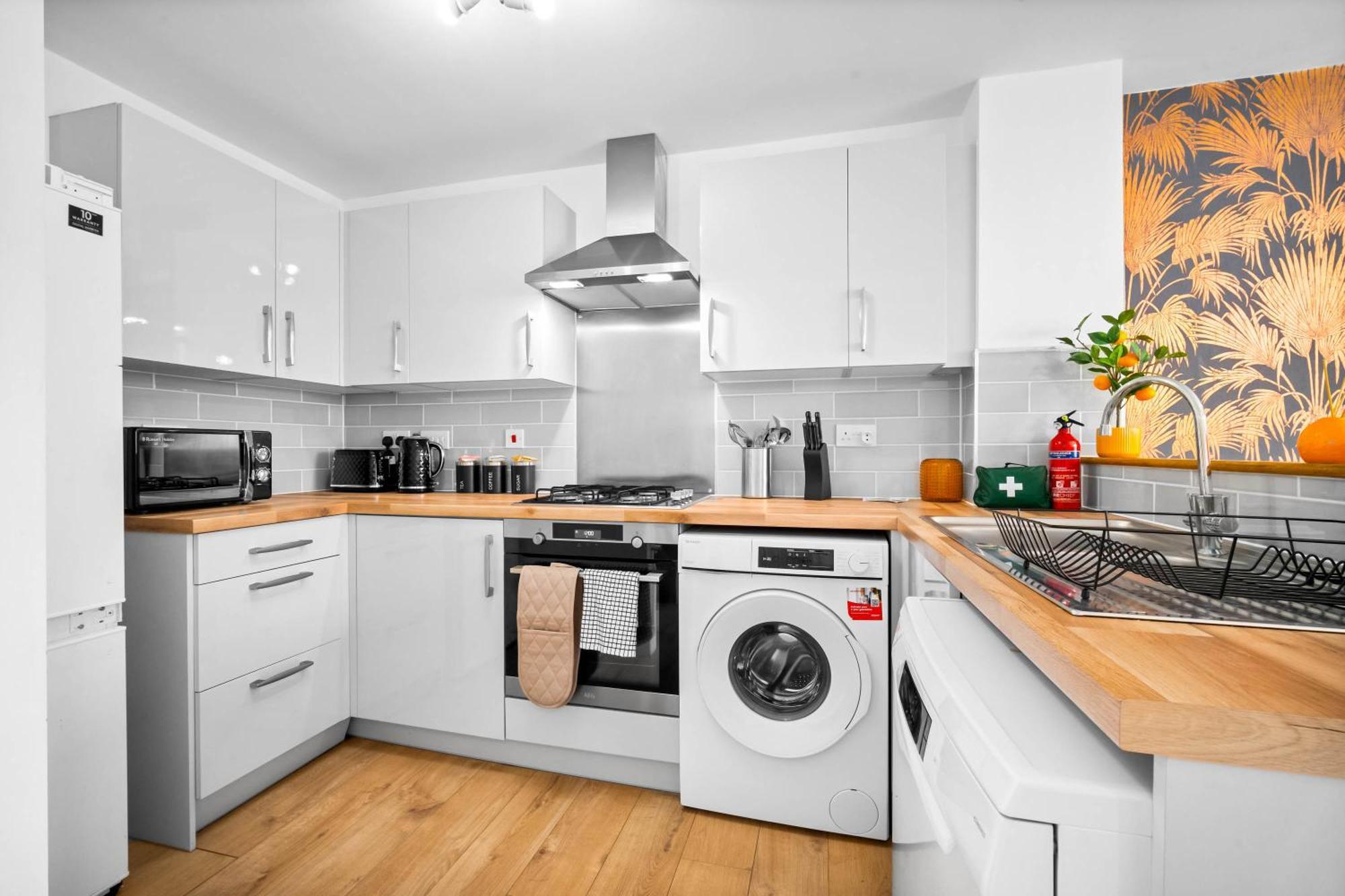 Luxury City Centre 5 Bed House With En-Suite, Bbq, On-Site Parking By Azura Nights Birmingham Luaran gambar